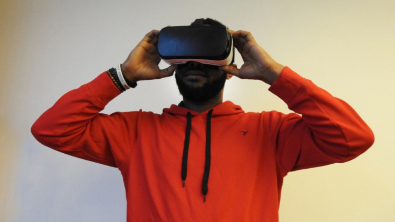 man-with-vr